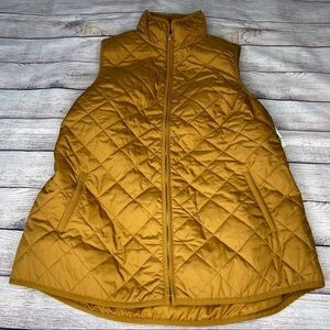 NWT Old Navy Mustard Yellow Maternity Vest Size S